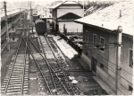 Dateiname=1961a_Bahnhof.JPG
Dateigröße=215KB
Abmessungen: 883x632
hinzugefügt am: 08. Dezember 2011 1961a_Bahnhof.JPG